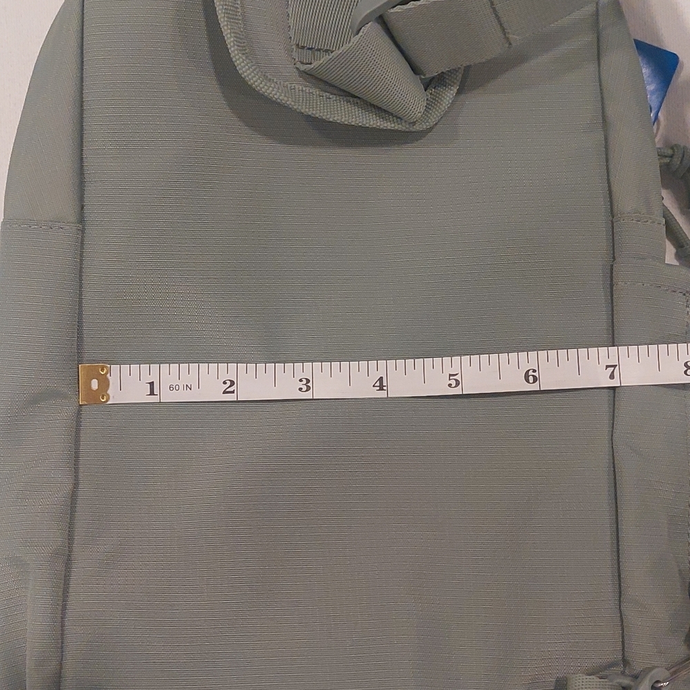 Adidas Green Backpack Durable Minimalist Design - Picture 15 of 16